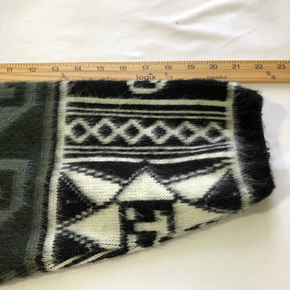 Ruminahui heavy wool cardigan hoodie mens L black white llama hippie Ecuador - Picture 7 of 9